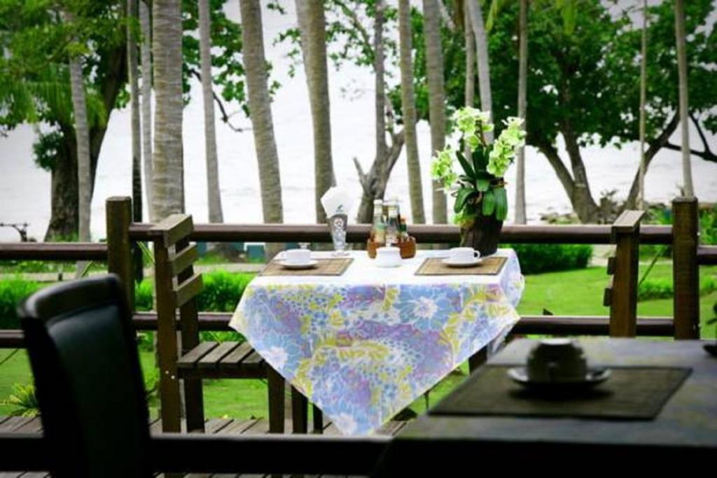 Banraya Resort And Spa Ko Racha Yai Exterior foto