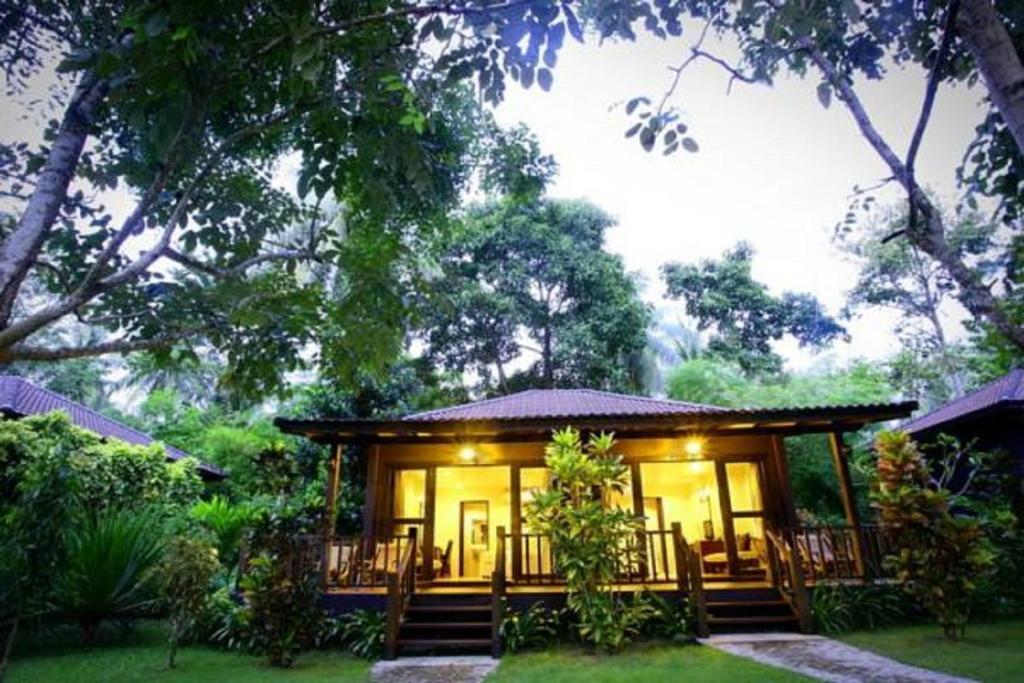 Banraya Resort And Spa Ko Racha Yai Exterior foto