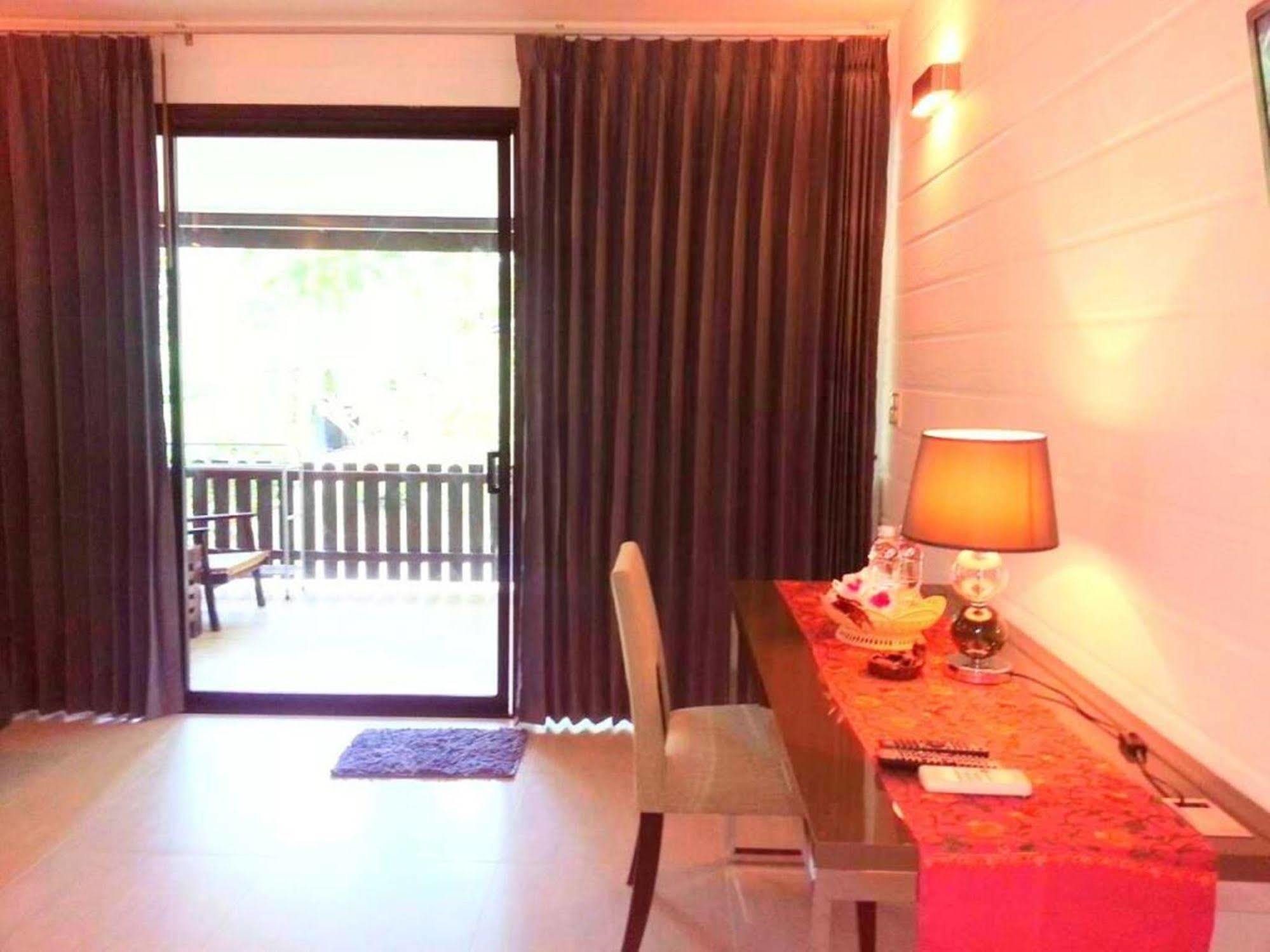 Banraya Resort And Spa Ko Racha Yai Exterior foto
